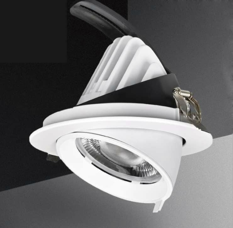 Đèn led âm trần xoay góc 360 độ